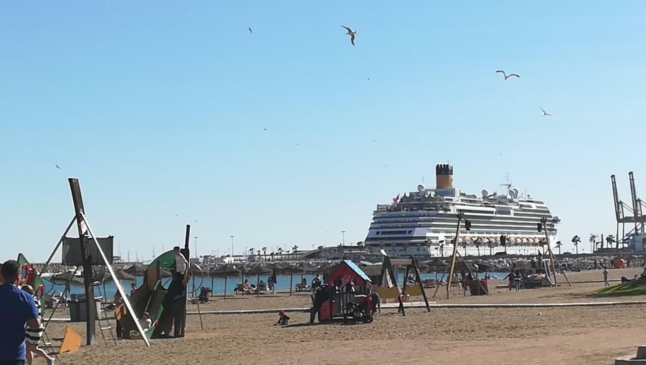 Costa Del Sol Primera Linea De Playa Malagueta Малага Экстерьер фото